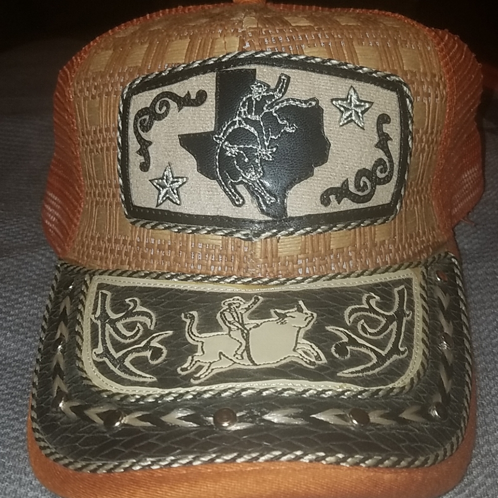 Trucker's baseball cap -Texas bullrider